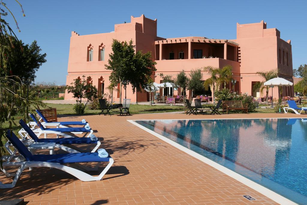 利亚德约文斯住宿加早餐旅馆 Ouled Moumen 外观 照片