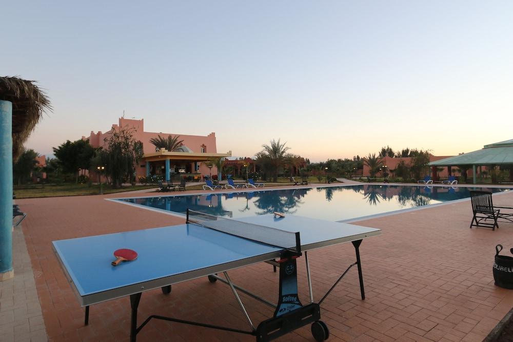 利亚德约文斯住宿加早餐旅馆 Ouled Moumen 外观 照片